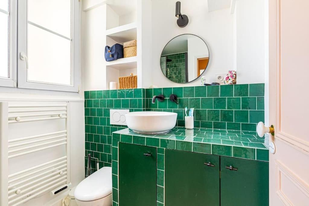 Guestready - Modernity Near Montmartre Cemetery * Parigi