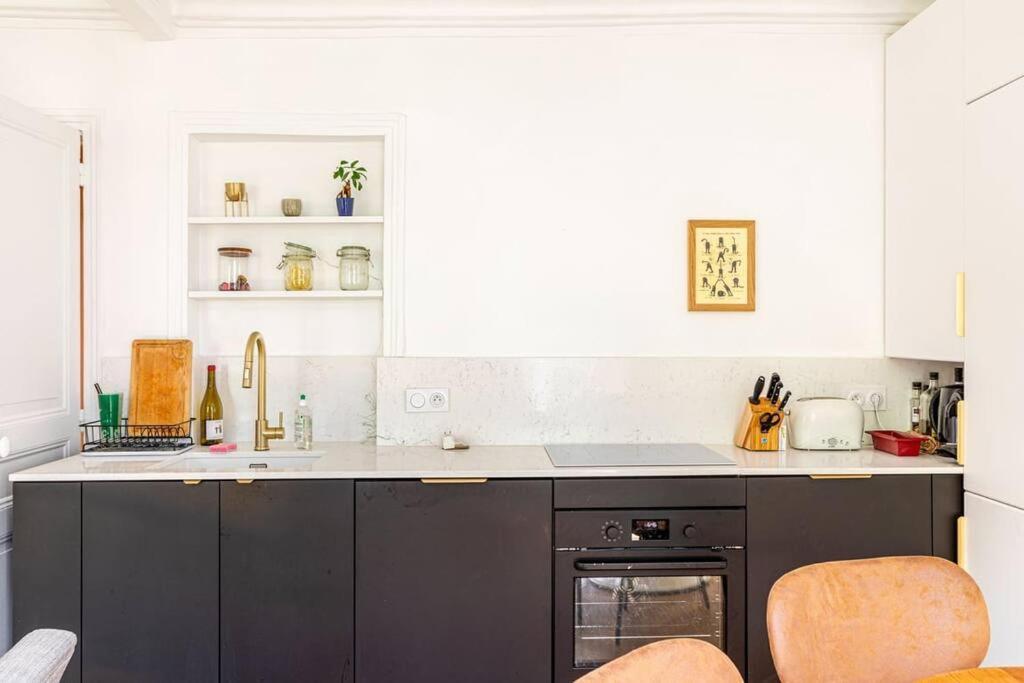 Guestready - Modernity Near Montmartre Cemetery * Parigi